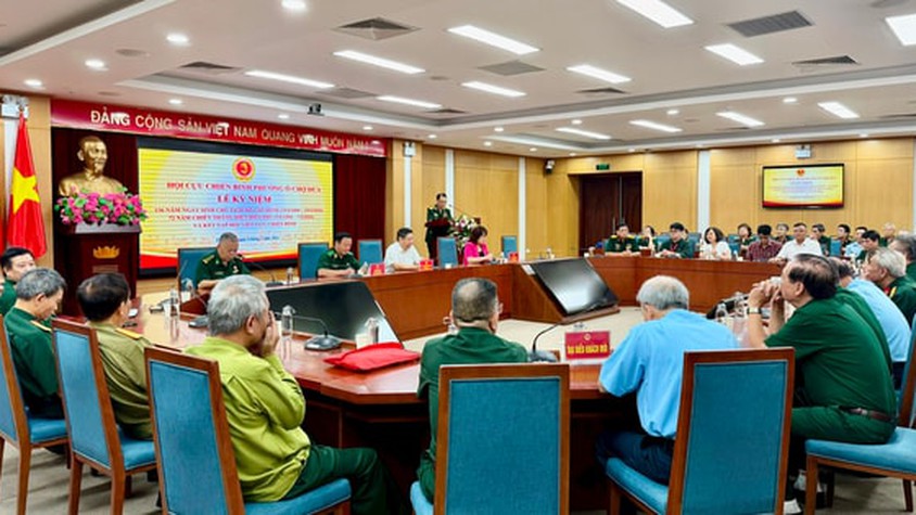 Hội Cựu chiến binh phường Ô Chợ Dừa kỷ niệm Ngày sinh Chủ tịch Hồ Chí Minh và Chiến thắng Điện Biên Phủ
