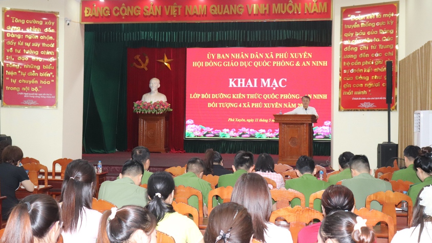 Phú Xuyên khai mạc lớp bồi dưỡng kiến thức quốc phòng và an ninh cho đối tượng 4 năm 2026