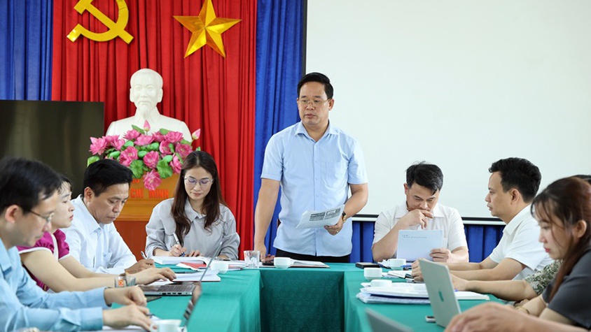 Ban Văn hóa – Xã hội HĐND xã Xuân Mai tổ chức hội nghị giám sát công tác chuyển đổi số tại Trường THCS Thủy Xuân Tiên