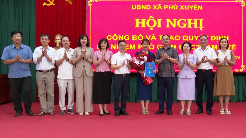 Xã Phú Xuyên công bố quyết định bổ nhiệm Phó Giám đốc Trạm Y tế xã