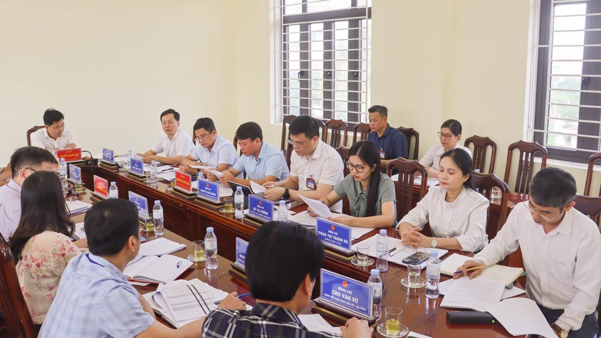 UBND xã Đại Xuyên tổ chức hội nghị giao ban, triển khai các nhiệm vụ trọng tâm thời gian tới