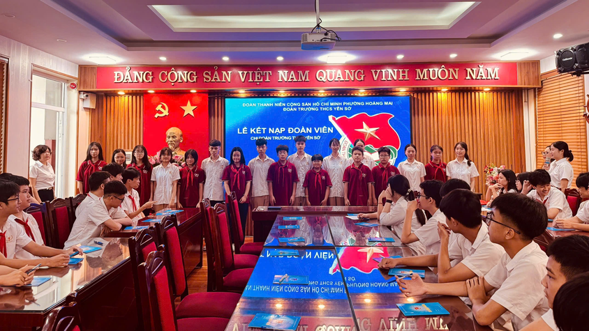 TRƯỜNG THCS YÊN SỞ TỔ CHỨC LỄ KẾT NẠP ĐOÀN VIÊN MỚI CHO HỌC SINH KHỐI 9