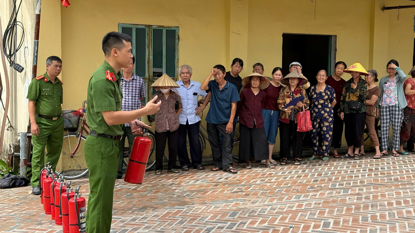 Đông Anh tăng cường tuyên truyền kiến thức PCCC&CNCH cho người dân