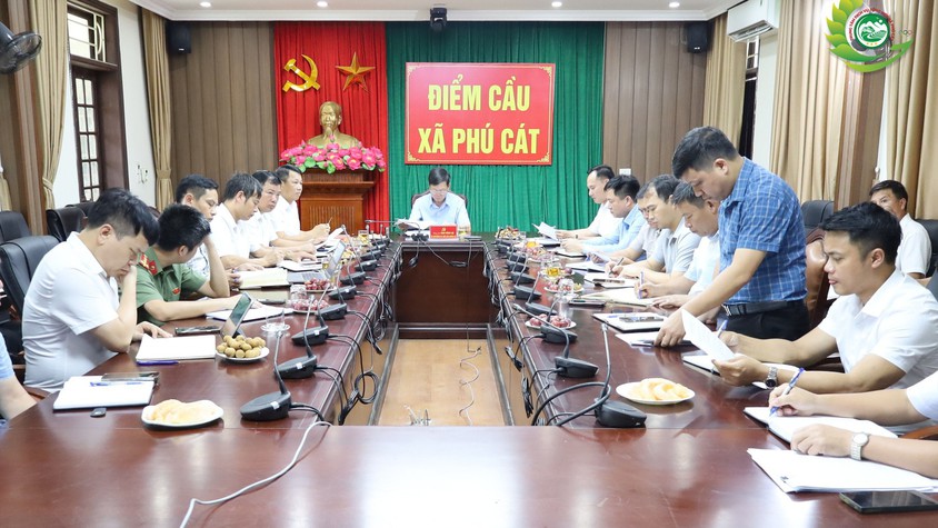 Ban Chỉ đạo Giải phóng mặt bằng xã Phú Cát giao ban đánh giá tiến độ thực hiện các dự án đầu tư xây dựng trên địa bàn