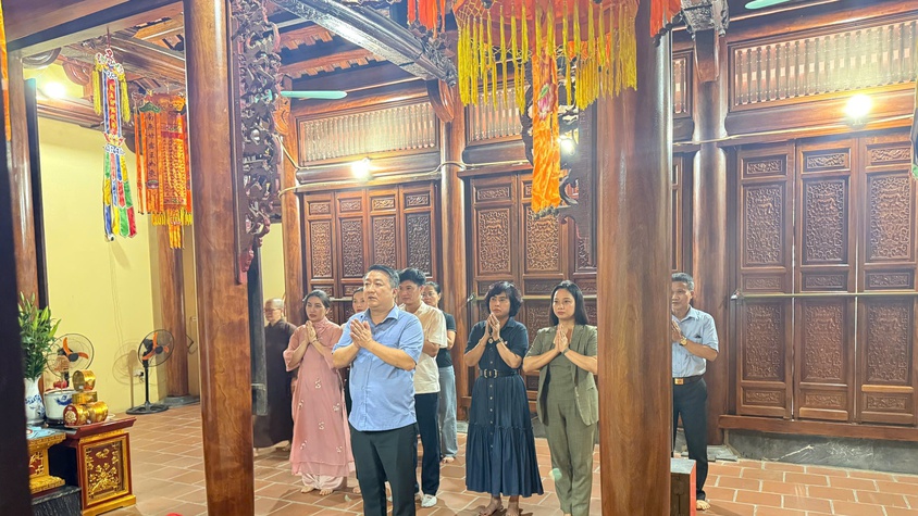 Xã Bình Minh chúc mừng Đại lễ Phật đản: Gắn kết đạo đời, xây dựng quê hương phát triển