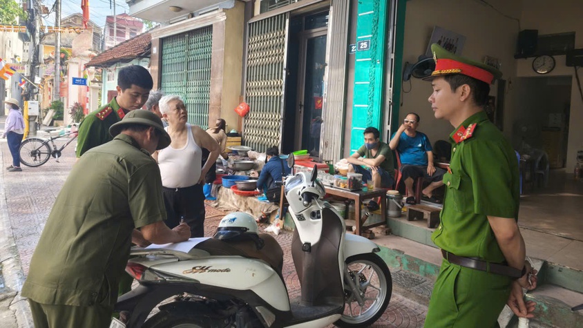 SƠN TÂY QUYẾT LIỆT GIẢI QUYẾT ĐIỂM NGHẼN TRẬT TỰ ĐÔ THỊ, TỪNG BƯỚC XÂY DỰNG ĐÔ THỊ VĂN MINH, KỶ CƯƠNG