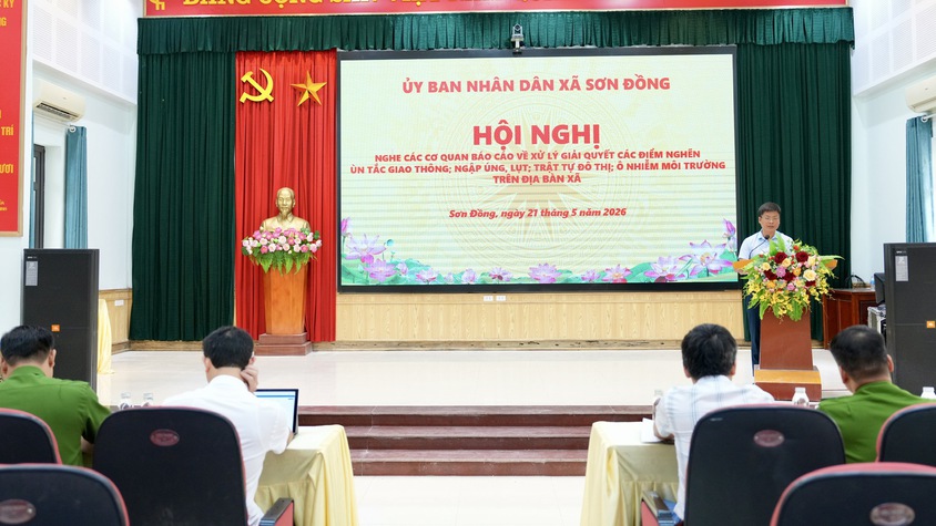 UBND xã Sơn Đồng nghe báo cáo kết quả xử lý các điểm nghẽn trên địa bàn xã