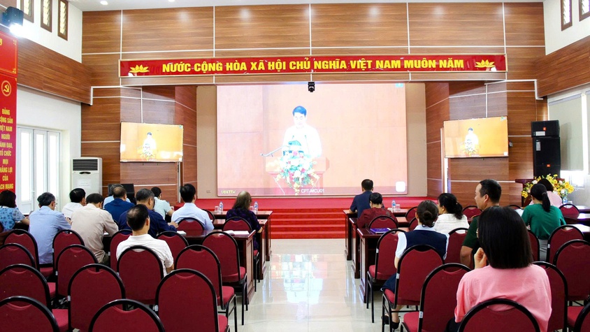 Phường Phú Thượng tổ chức hội nghị tập huấn, bồi dưỡng nghiệp vụ công tác kiểm tra, giám sát năm 2026