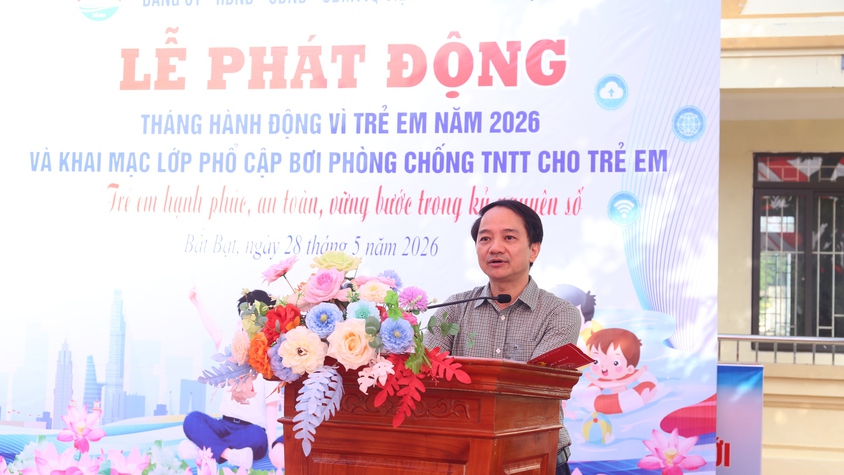 Xã Bất Bạt tổ chức Lễ phát động tháng hành động vì trẻ em năm 2026 và khai mạc lớp phổ cập bơi phòng chống TNTT cho trẻ em.