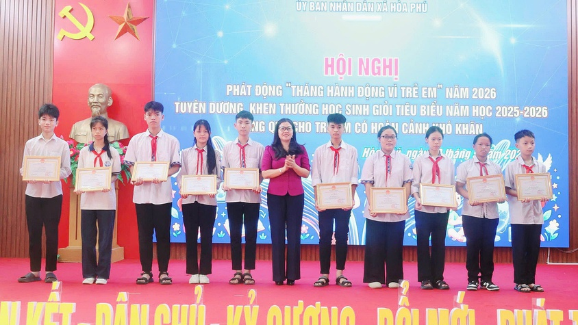 UBND xã Hòa Phú tổ chức Hội nghị phát động Tháng hành động vì trẻ em và tuyên dương, khen thưởng học sinh tiêu biểu năm học 2025 – 2026
