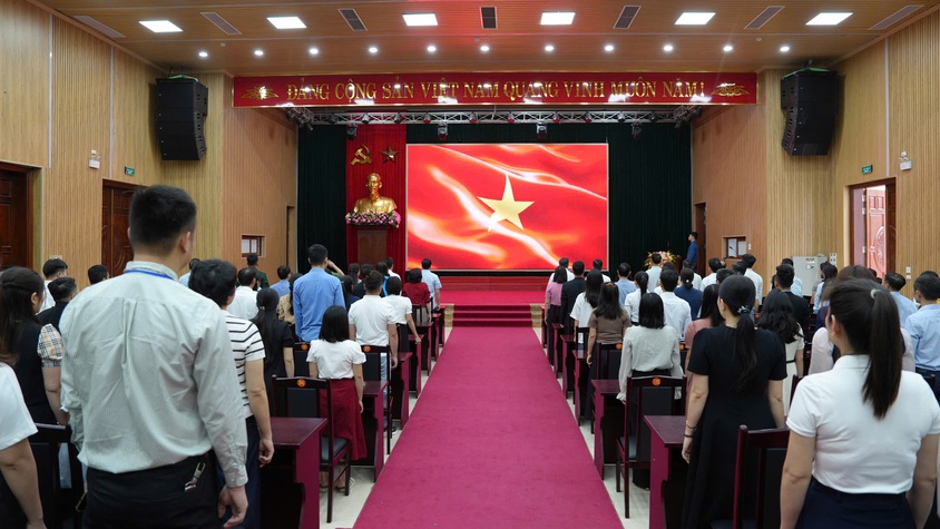 Thanh Oai tổ chức Lễ chào cờ tháng 5/2026, quán triệt nhiệm vụ trọng tâm