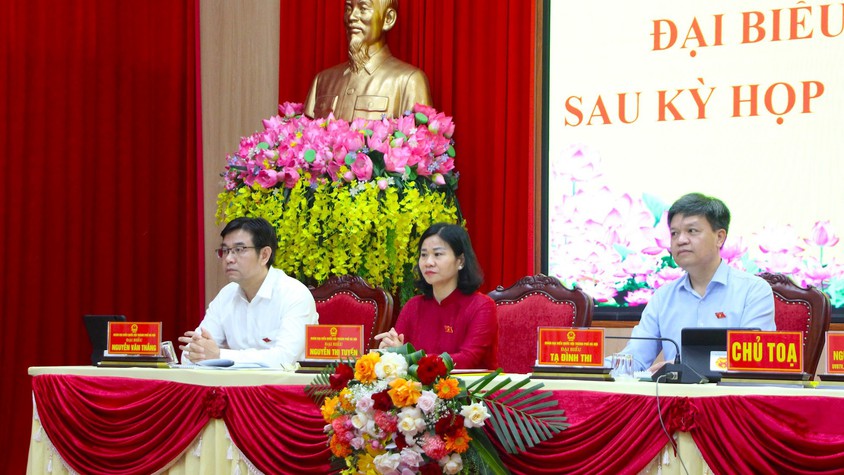 Đại biểu Quốc hội Đơn vị bầu cử số 9 tiếp xúc cử tri sau kỳ họp thứ nhất của Quốc hội