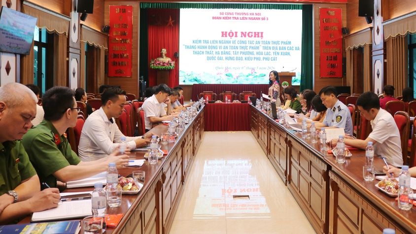 Đoàn kiểm tra liên ngành số 3 Thành phố kiểm tra công tác bảo đảm an toàn thực phẩm tại xã Quốc Oai