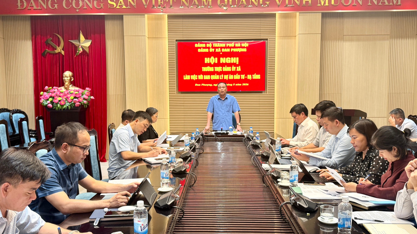 Thường trực Đảng ủy xã làm việc với Ban Quản lý dự án đầu tư - hạ tầng xã