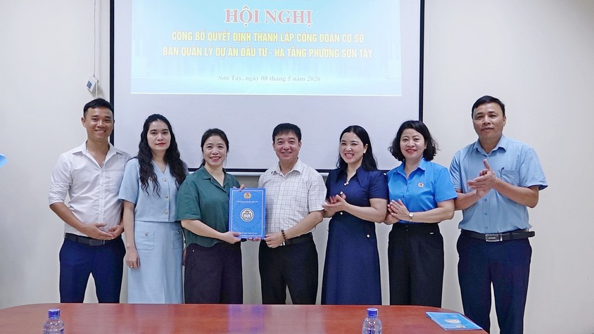 SƠN TÂY CÔNG BỐ QUYẾT ĐỊNH THÀNH LẬP CÔNG ĐOÀN CƠ SỞ BAN QUẢN LÝ DỰ ÁN ĐẦU TƯ - HẠ TẦNG