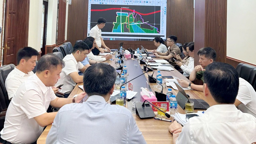ĐẢNG ỦY XÃ QUỐC OAI TIẾP VÀ LÀM VIỆC VỚI TRƯỜNG ĐẠI HỌC SƯ PHẠM NGHỆ THUẬT TRUNG ƯƠNG KHẢO SÁT ĐỊA ĐIỂM XÂY DỰNG CƠ SỞ ĐÀO TẠO MỚI