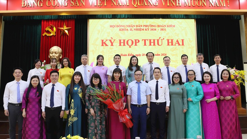 Bà Trương Thị Thanh Nhàn được bầu giữ chức Chủ tịch HĐND phường Hoàn Kiếm khoá II