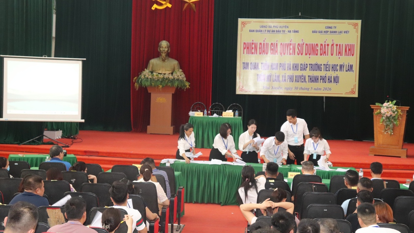 XÃ PHÚ XUYÊN TỔ CHỨC ĐẤU GIÁ THÀNH CÔNG 20 THỬA ĐẤT