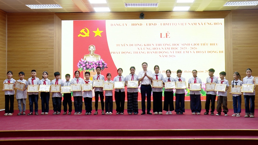 ỨNG HÒA TUYÊN DƯƠNG HỌC SINH TIÊU BIỂU, PHÁT ĐỘNG THÁNG HÀNH ĐỘNG VÌ TRẺ EM VÀ HOẠT ĐỘNG HÈ NĂM 2026