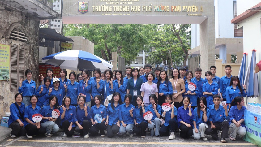 Kỳ thi vào lớp 10 THPT công lập năm học 2026-2027 tại xã Phú Xuyên diễn ra an toàn, nghiêm túc