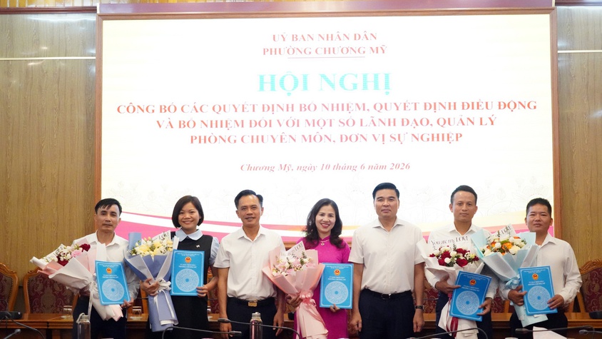 Phường Chương Mỹ trao quyết định bổ nhiệm, điều động và bổ nhiệm cán bộ lãnh đạo, quản lý