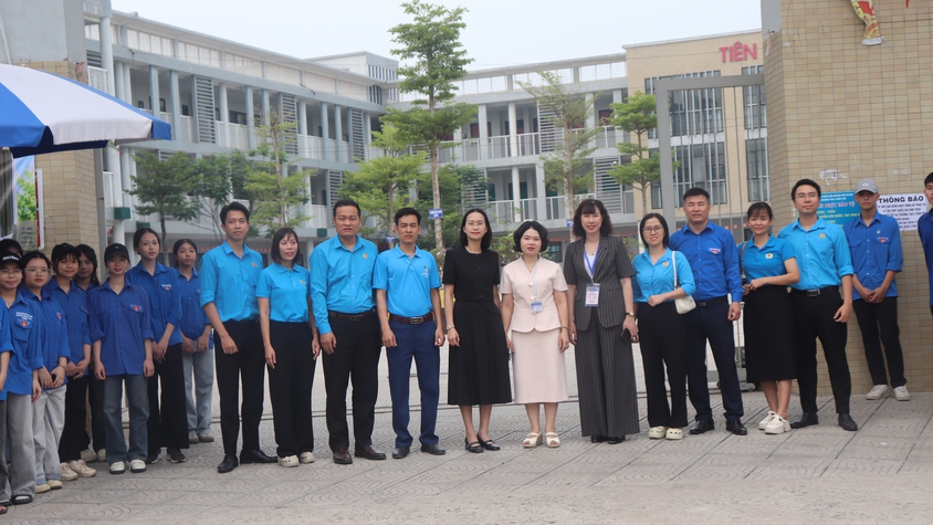 Phú Xuyên: hơn 1.100 thí sinh tự tin bước vào môn thi đầu tiên kỳ thi tốt nghiệp THPT năm 2026