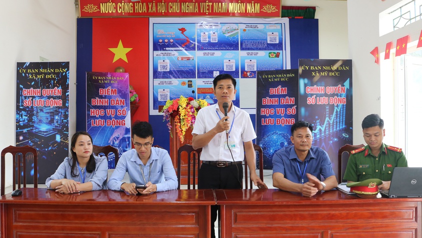 Xã Mỹ Đức triển khai thí điểm mô hình “Chính quyền số lưu động” tại thôn Gốc Báng
