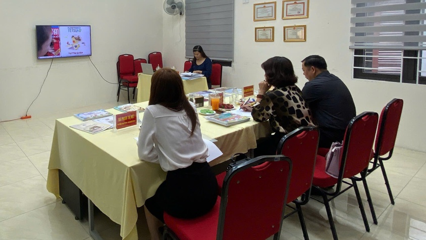 LAN TỎA YÊU THƯƠNG VÀ VĂN HÓA ĐỌC: PHƯỜNG HỒNG HÀ TỔ CHỨC CHẤM SƠ KHẢO CUỘC THI “GIA ĐÌNH ĐỌC SÁCH – PHÁT TRIỂN TỦ SÁCH GIA ĐÌNH KẾT NỐI YÊU THƯƠNG” NĂM 2026