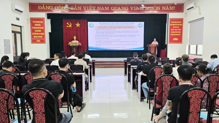 Phú Lương tập huấn triển khai xây dựng “Tuyến phố an toàn thực phẩm có kiểm soát” tại tuyến phố Xốm