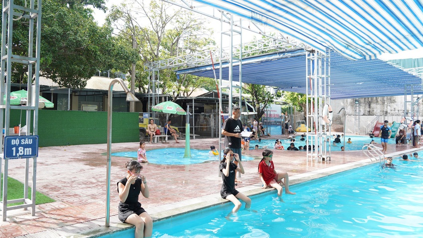 Chương Mỹ bế giảng lớp dạy bơi phòng, chống đuối nước cho trẻ em năm 2026
