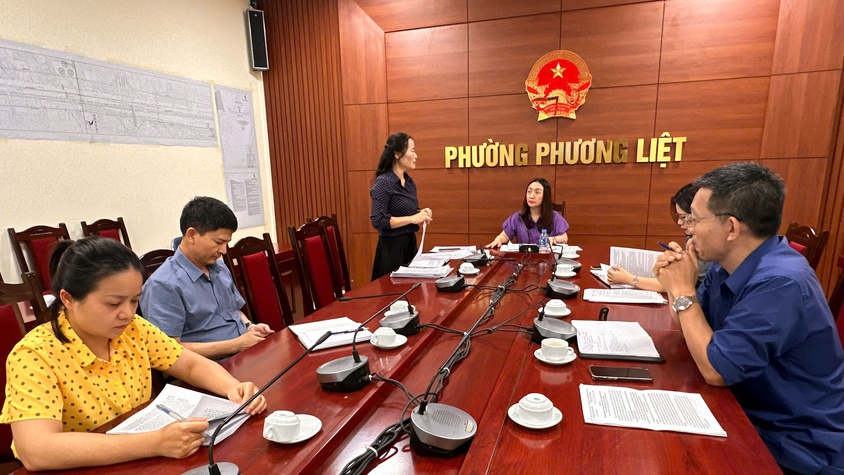 Ban Kinh tế - Ngân sách HĐND tiến hành thẩm tra các nội dung trình kỳ họp thứ hai HĐND phường khóa II, nhiệm kỳ 2026-2031