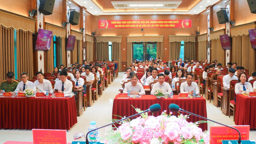Quốc Oai tổ chức hội nghị xin ý kiến các đồng chí lãnh đạo chủ chốt qua các thời kỳ về Đề án sắp xếp lại chi bộ thôn trên địa bàn xã