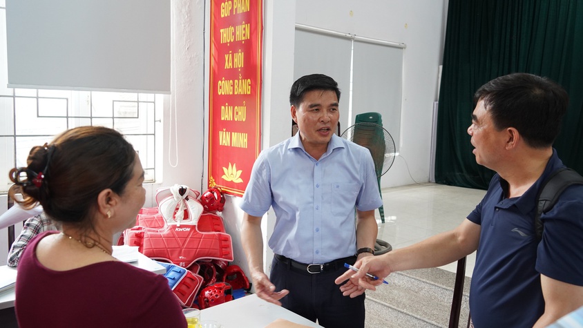 Chủ tịch UBND phường Chương Mỹ - Trịnh Duy Oai tăng cường đối thoại, vận động nhân dân bàn giao mặt bằng sớm thực hiện Dự án Cải tạo, nâng cấp Quốc lộ 6 đoạn Ba La - Xuân Mai