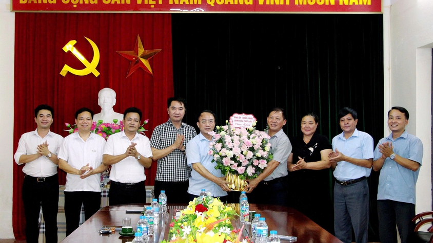 ĐẢNG ỦY - HĐND - UBND - ỦY BAN MTTQ VIỆT NAM XÃ PHÚC SƠN CHÚC MỪNG KỶ NIỆM 101 NĂM NGÀY BÁO CHÍ CÁCH MẠNG VIỆT NAM (21/6/1925 - 21/6/2026)