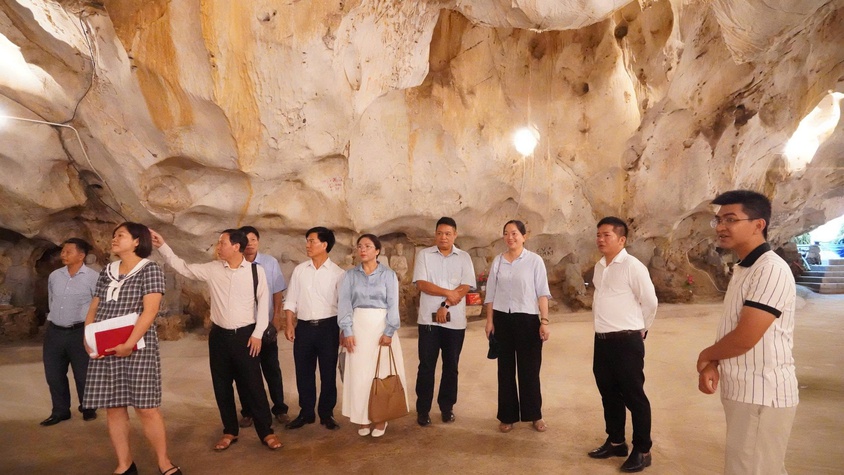Phát huy hiệu quả giá trị lịch sử, văn hóa, tâm linh của quần thể di tích chùa Trầm