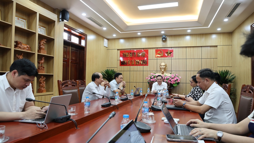 Xã Tam Hưng tham dự hội nghị trực tuyến triển khai Nghị quyết số 57-NQ/TW về phát triển khoa học, công nghệ, đổi mới sáng tạo và chuyển đổi số