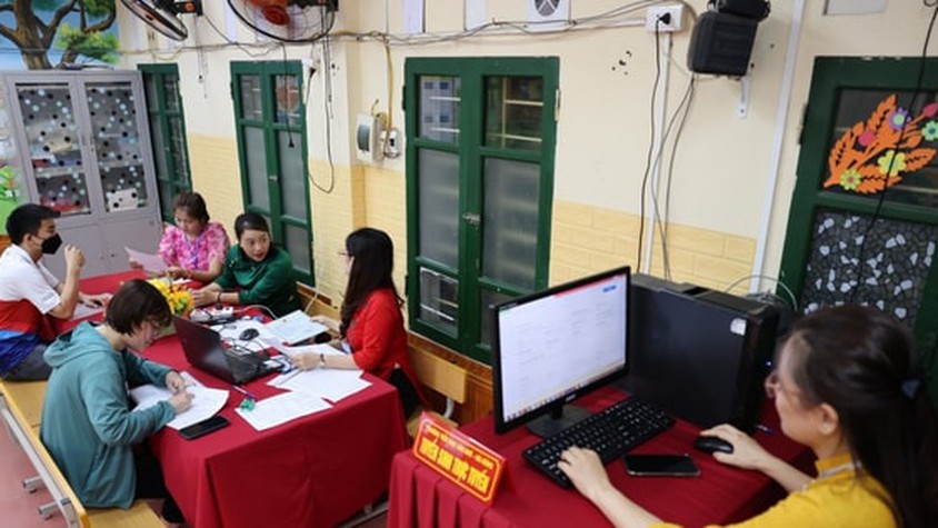 Tuyển sinh đầu cấp bằng GIS ở Hà Nội: Phụ huynh cần làm gì khi bị định vị sai?