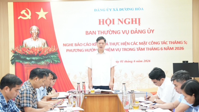 Thường trực Đảng uỷ xã nghe báo cáo kết quả công tác tháng 5/2026 