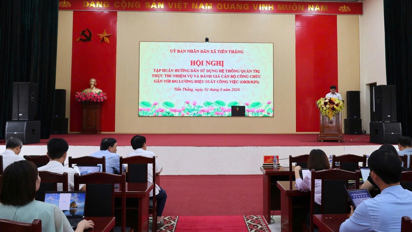 Xã Tiến Thắng: Hội nghị tập huấn hướng dẫn sử dụng hệ thống quản trị thực thi nhiệm vụ và đánh giá cán bộ, công chức gắn với đo lường hiệu suất công việc (OKR/KPI)