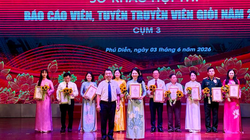 Đại diện phường Tây Hồ xuất sắc giành giải Nhất tại Hội thi Báo cáo viên giỏi TP. Hà Nội cụm thi số 3