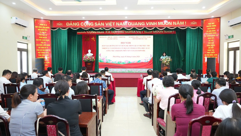 Xã Phù Đổng khẩn trương làm chủ hệ thống và thực hiện nghiêm việc quản trị công việc trên môi trường số.
