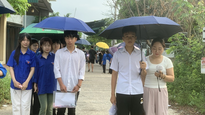 Chấm bài thi vào lớp 10 tại Hà Nội:
Bảo đảm quyền lợi và công bằng cho thí sinh