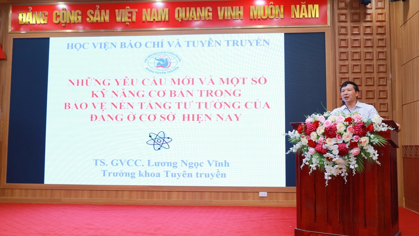 Suối Hai tổ chức hội nghị tập huấn về bảo vệ nền tảng tư tưởng của Đảng ở cơ sở