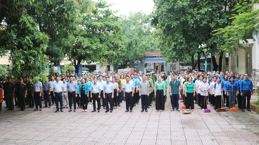 QUỐC OAI RA QUÂN TỔNG VỆ SINH MÔI TRƯỜNG HƯỞNG ỨNG NGÀY MÔI TRƯỜNG THẾ GIỚI NĂM 2026