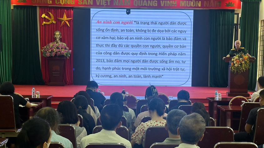 Khai mạc lớp bồi dưỡng kiến thức quốc phòng và an ninh cho đối tượng 4 năm 2026 tại phường Tây Mỗ