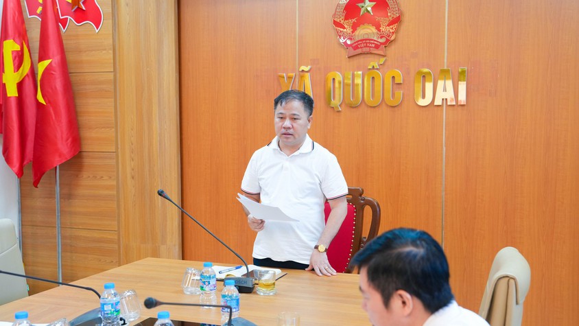 XÃ QUỐC OAI TRIỂN KHAI KẾ HOẠCH LẤY Ý KIẾN CỬ TRI VỀ ĐỀ ÁN SẮP XẾP, SÁP NHẬP, ĐỔI TÊN THÔN TRÊN ĐỊA BÀN