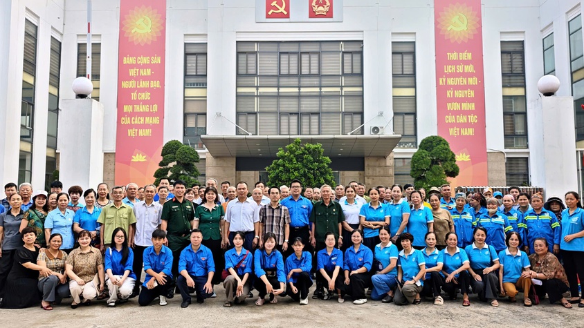 Phường Xuân Phương ra quân hưởng ứng phong trào 