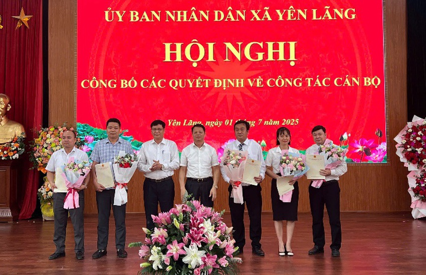 ỦY BAN NHÂN DÂN XÃ YÊN LÃNG CÔNG BỐ CÁC QUYẾT ĐỊNH VỀ CÔNG TÁC CÁN BỘ