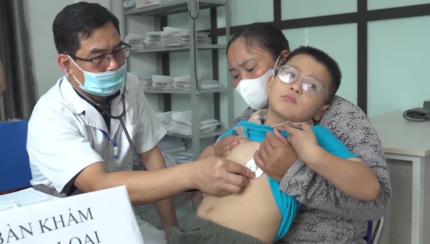 Hà Nội tăng cường tiêm chủng bù cho trẻ mầm non và tiểu học