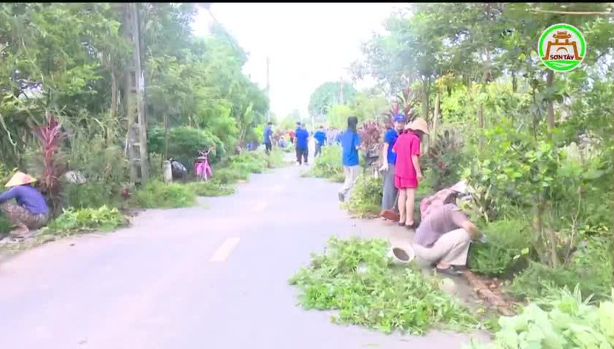 Phường Sơn Tây ra quân tổng vệ sinh môi trường